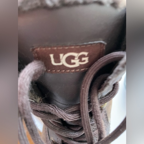 Men Ugg Felton Boot - Picture 7 of 8